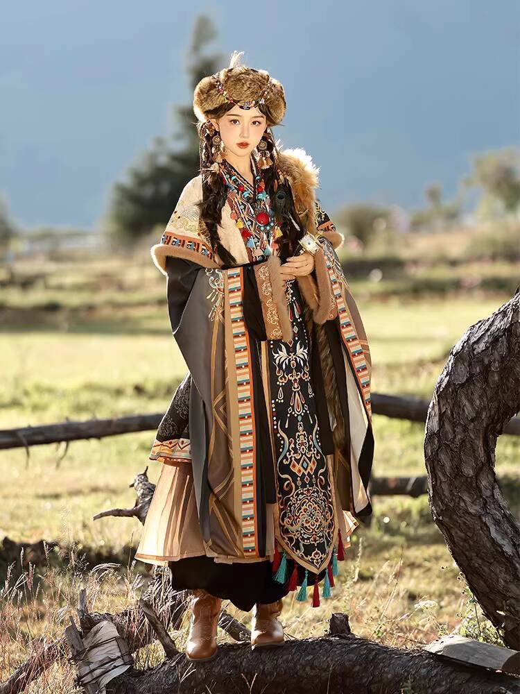 Ethnic Clothing & Online Fashion Store Khaadi Uk - Travel Photography Series Tibetan Robe National