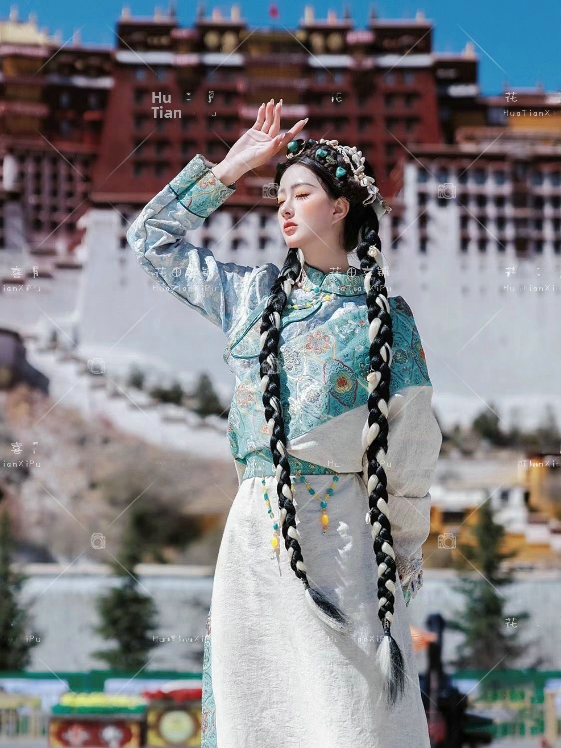 Blue Tibetan Ethnic Noblewoman - Ethnic Clothing & Online Fashion Store Khaadi Uk incelemesi ve fiyatı