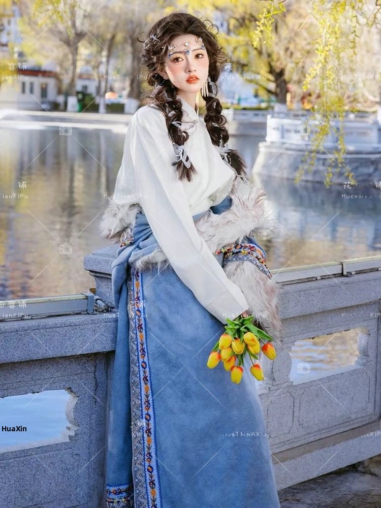 Tibetan Ethnic Women's  Robe F - Ethnic Fashion Photography incelemesi ve fiyatı