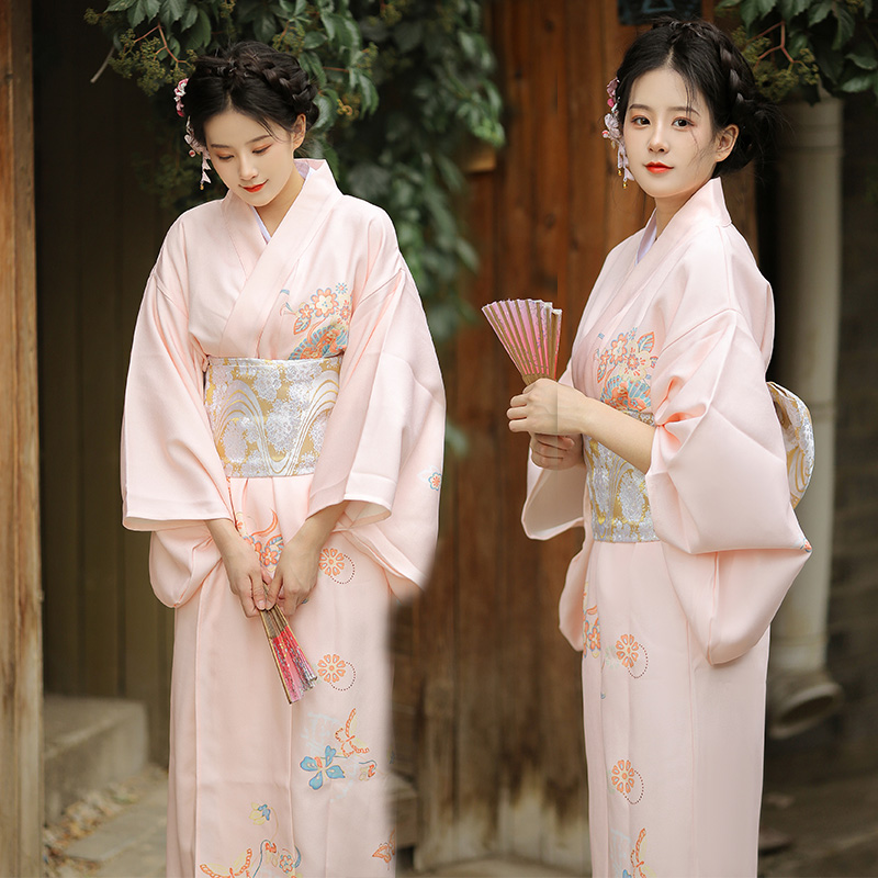 Dark Elegant Girl Kimono Photo - Ethnic Clothing & Online Fashion Store Khaadi Uk incelemesi ve fiyatı
